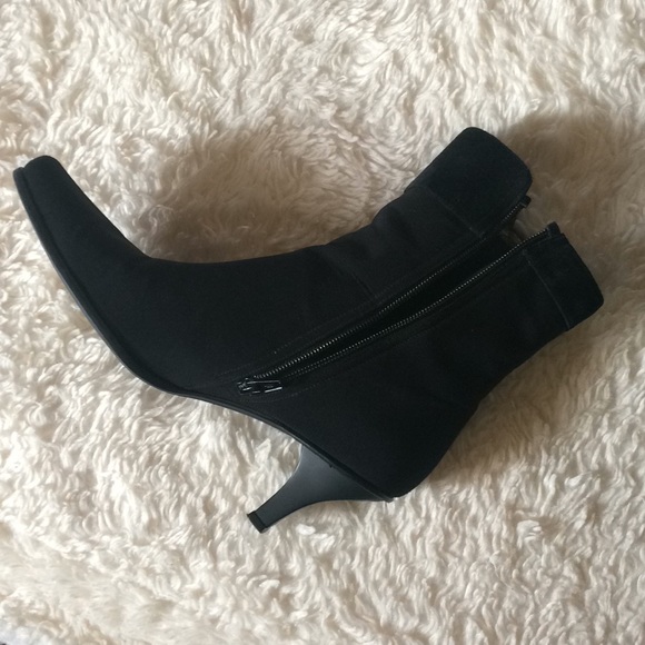 Stuart Weitzman Shoes - Stuart Weitzman black boots